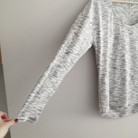 Lululemon Meant To Move Long Sleeve in Tiger  Space Dye Black White Small (4/6) - Picture 8 of 16
